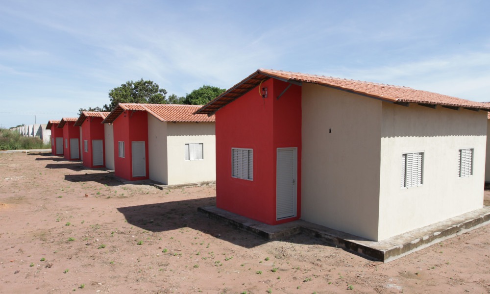 Famílias beneficiadas em programa habitacional recebem casas na região sul de Palmas