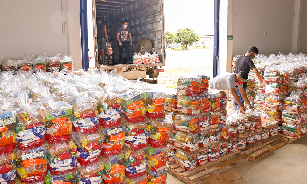 Ação Emergencial: Governo do Tocantins atende 15 mil famílias em mais uma etapa de entrega de cestas básicas